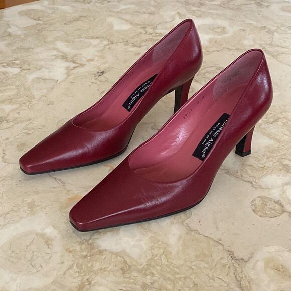 NWOT Etienne Aigner Leather Pumps Made in Spain Burgundy Red Vintage - Picture 3 of 14